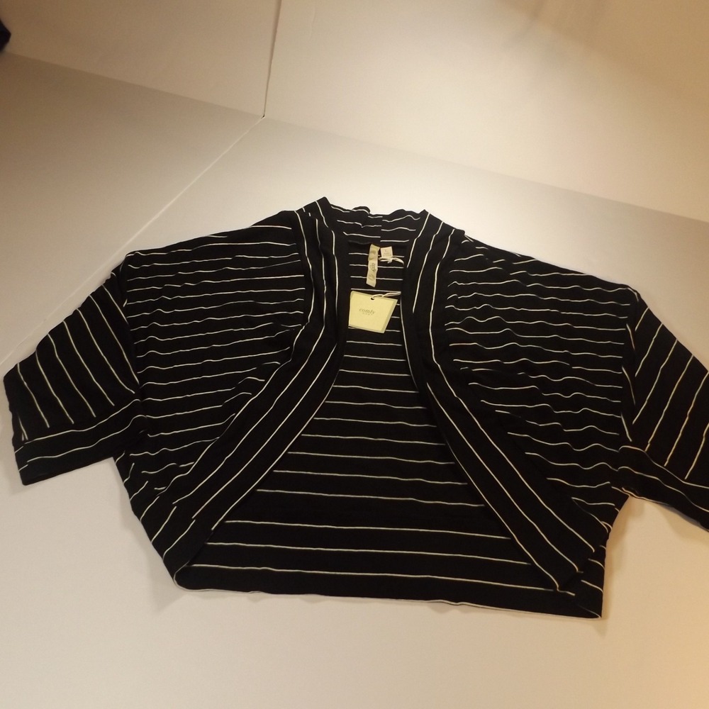 Comfy USA Women's Black Short Cardigan, Size L